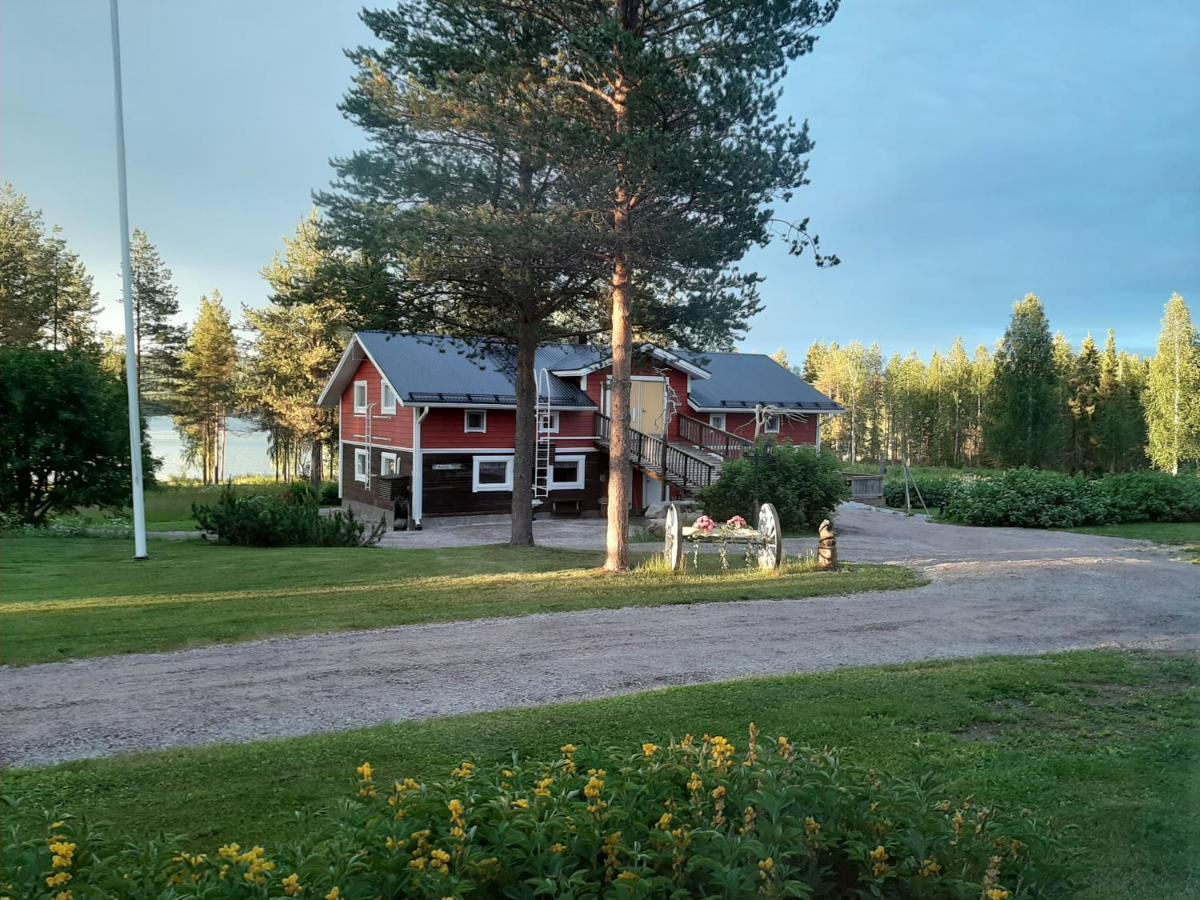 Reindeer Lake Resort Lampsijärvi Esterno foto