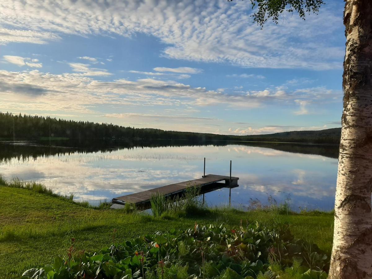 Reindeer Lake Resort Lampsijärvi Esterno foto