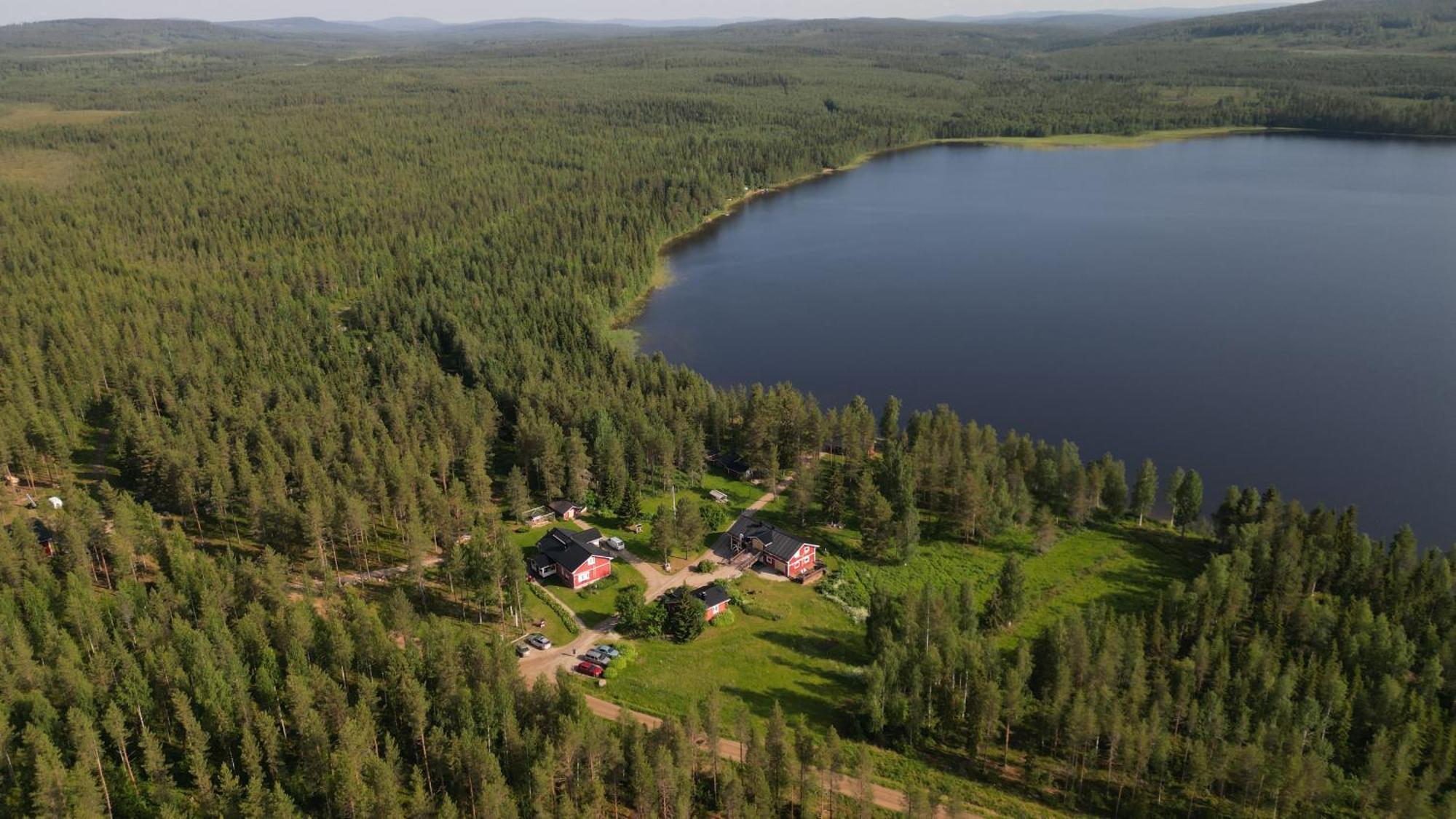 Reindeer Lake Resort Lampsijärvi Esterno foto