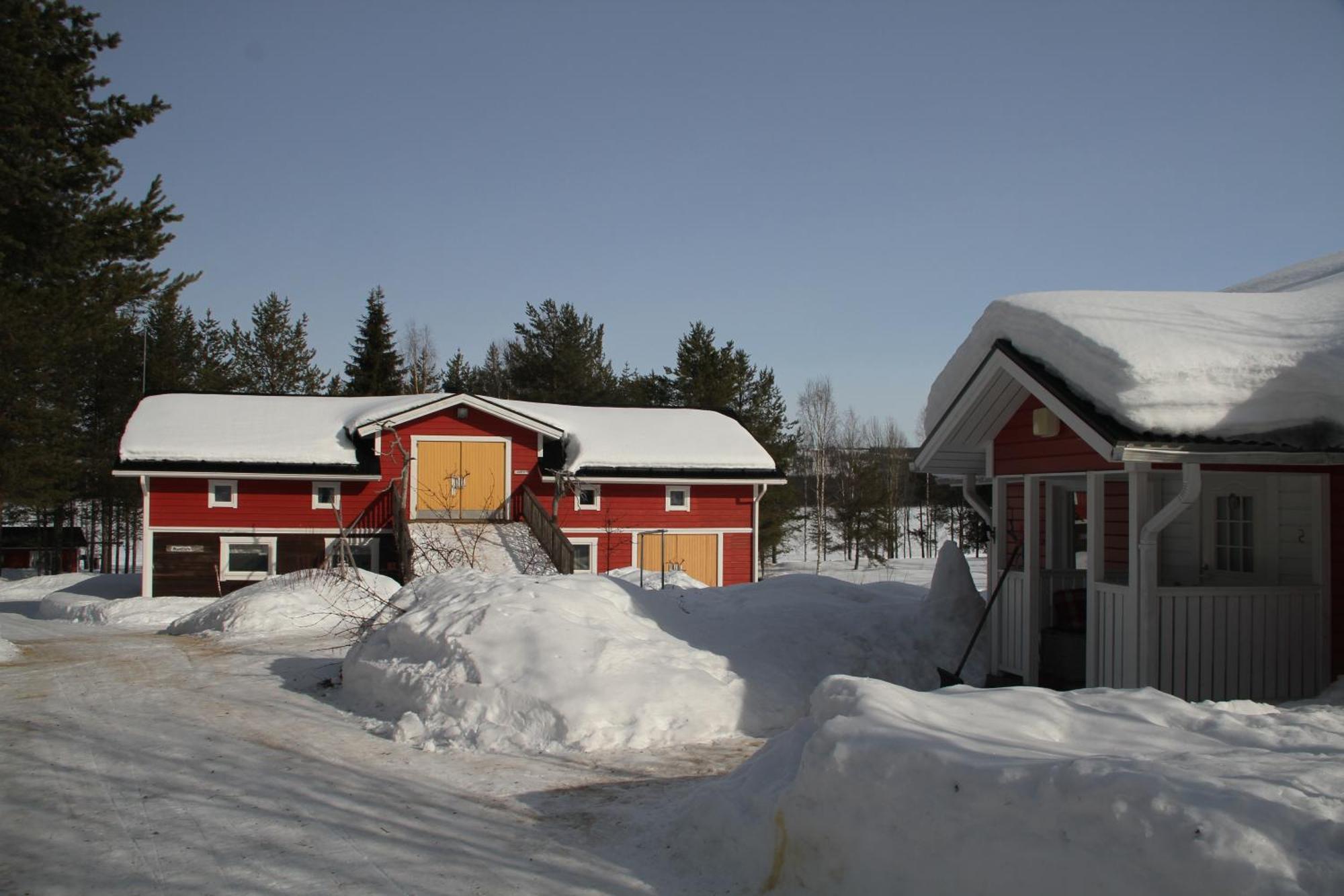 Reindeer Lake Resort Lampsijärvi Esterno foto